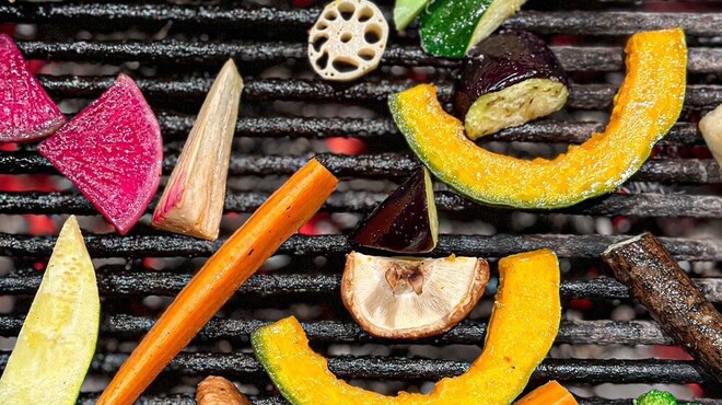 ダブリュー青山 ザ セラーアンドグリル - メイン写真: