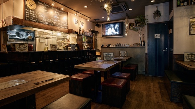 ワインとクラフトビール はるばる - メイン写真: