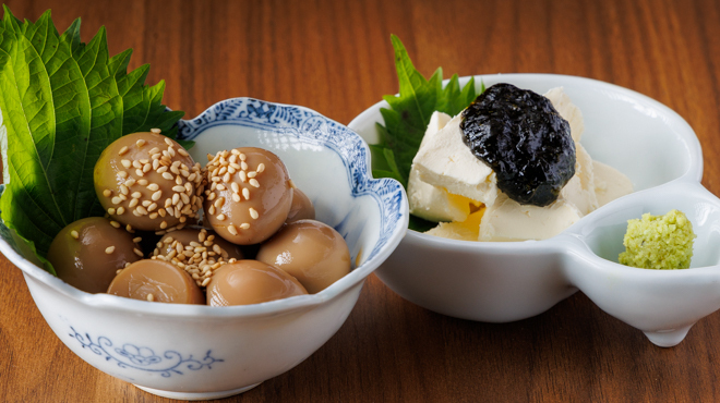 名古屋名物 コーチン・知多豚 秀よし - メイン写真:知多のリテーズ、うずらしょうゆ