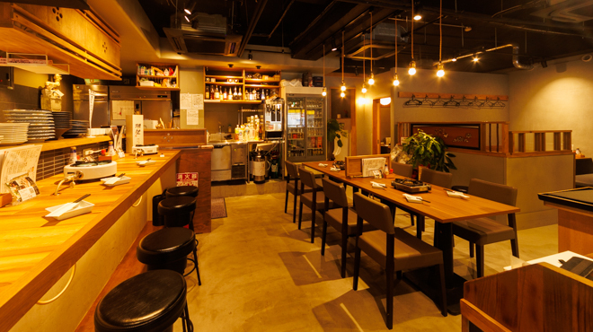 名古屋名物 コーチン・知多豚 秀よし - メイン写真:店内全景