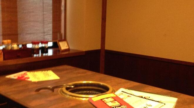 本格焼肉・韓国家庭料理 食辛房 - メイン写真: