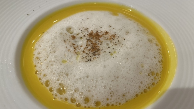 ラ ロジエ - 料理写真:￥3500ランチ　スープ