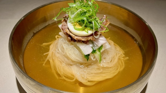 アジョシ - メイン写真: