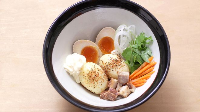 博多らーめん由丸 - メイン写真: