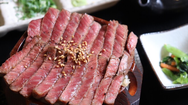 肉究亭 - メイン写真: