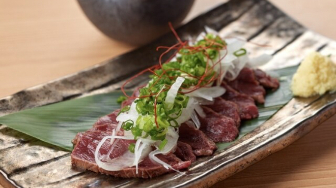 串揚げ大ひら  - 料理写真:馬肉のたたき