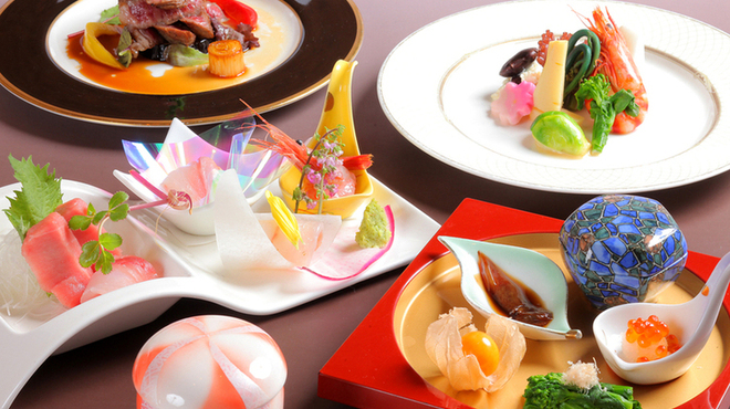 鮨菜旬炉料理 笑和 - 料理写真:お晩時　おすすめ会席料理