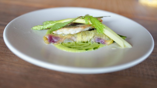 Le tonton - 料理写真:鱧のポワレ　セルバチコソース