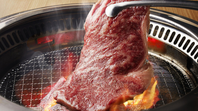 Wagyu Utabehoudai Semmonten Koshitsu Kambiyakiniku Samurai - メイン写真: