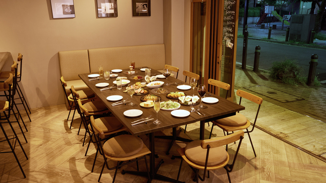 ニーケ - メイン写真: