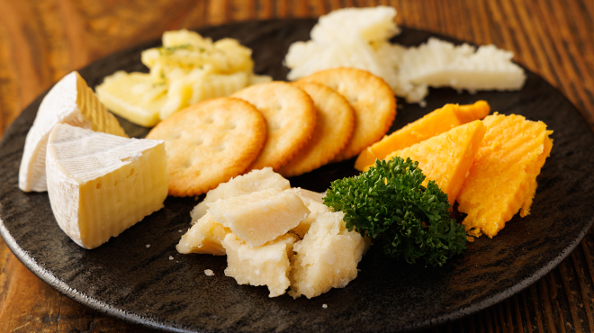Waimbaru Kura - メイン写真:チーズ五種盛り合わせ