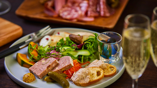 24/7 cafe apartment - メイン写真: