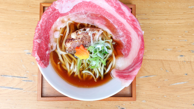 MOON & BACK Ramen Bar & Branch Cafe - メイン写真: