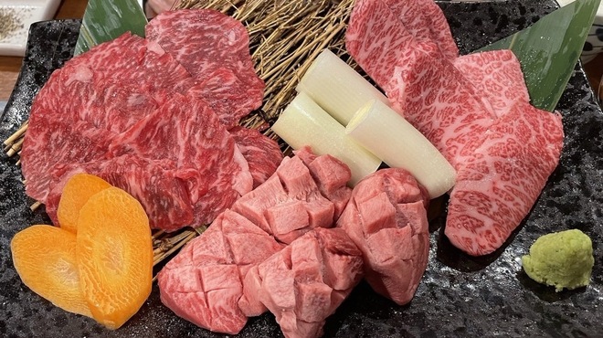 焼肉南幸苑 - メイン写真: