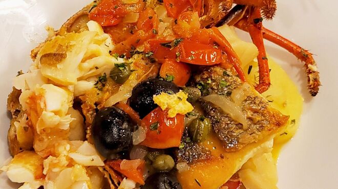 リストランティーノ イルチプレッソ - 料理写真:期間限定伊勢海老の贅沢ズッパディペッシェ