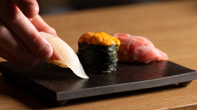 立喰すし魚河岸 山治 - メイン写真: