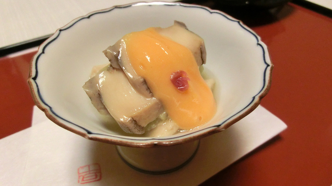 日本料理 一扇 - 料理写真:鮑と麩と茄子の和え物