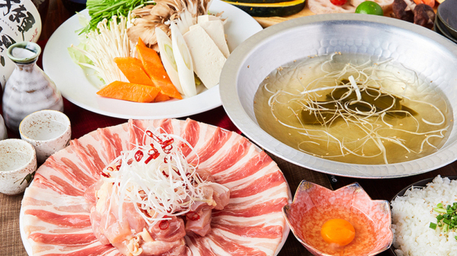 Hakata Motsunabe Kurobuta Shabushabu Gurunabe - メイン写真: