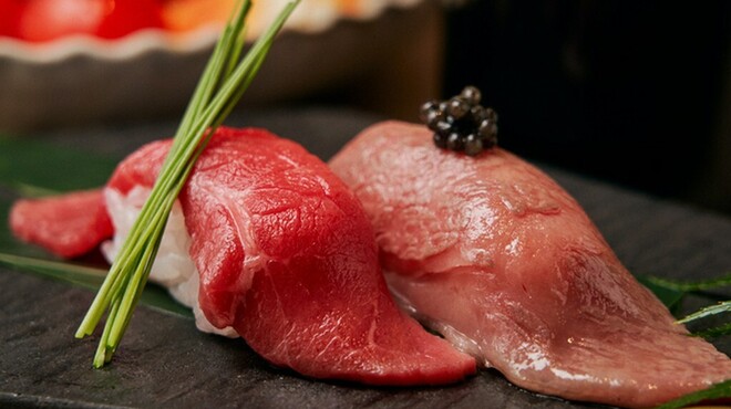 和牛鉄板焼き 牛鮨 牛タン おかもと - 料理写真:肉寿司