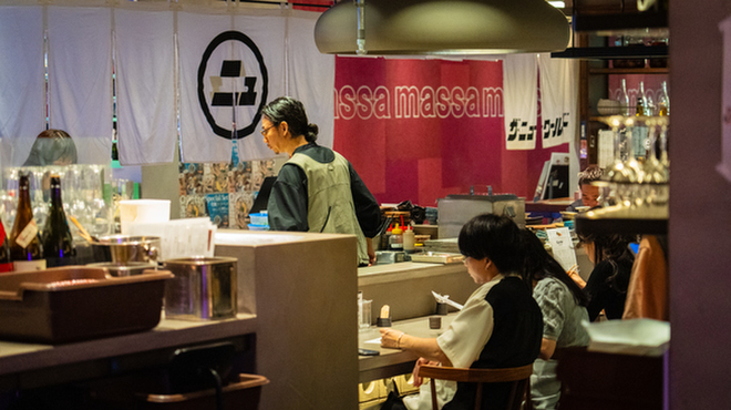 ザ・ニューワールド - メイン写真: