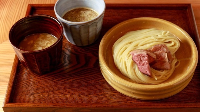 あいだや - 料理写真:つけ汁2種つけめん