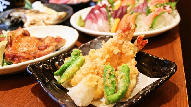 Sushi Izakaya Mangetsu - メイン写真: