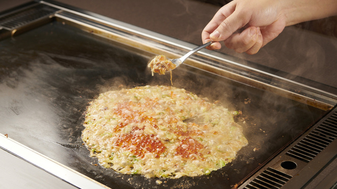 もんじゃ・鉄板焼き いろは歌 - メイン写真: