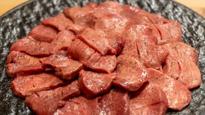 炭火焼肉 くぐ琉 - メイン写真: