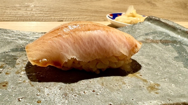 鮨 秀とら - 料理写真: