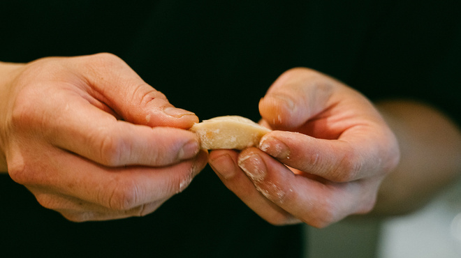 餃子 おそ松 - メイン写真: