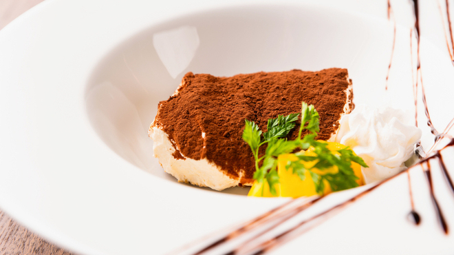 ESOLA - メイン写真: