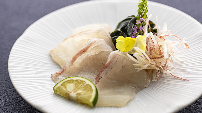 SUSHIBAR 華美 - メイン写真: