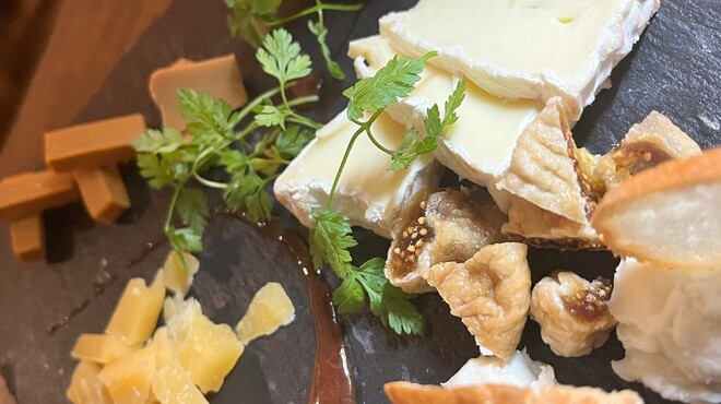 チーズ料理専門店 さくらダイニング - メイン写真: