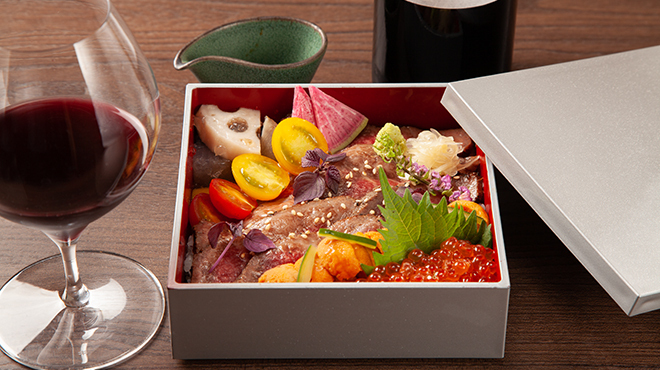 加藤牛肉店 小川のうに - メイン写真:特製うに牛重