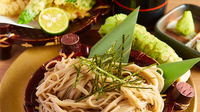 鶏焼いて蕎麦で〆る 個室居酒屋 鳥や - メイン写真: