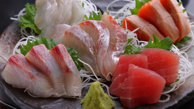 浜焼酒場 トロハチ - メイン写真: