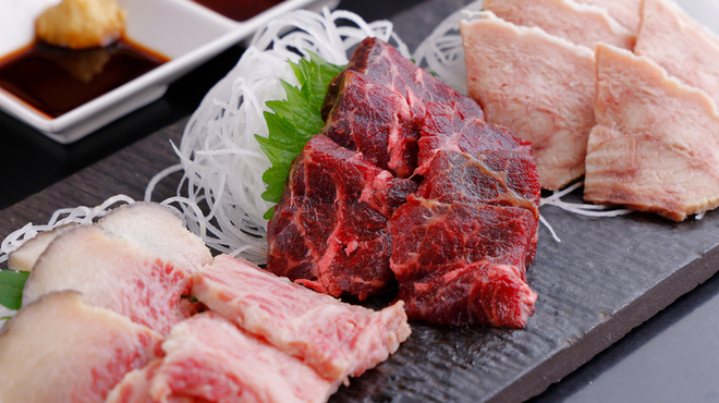 浜焼酒場 トロハチ - メイン写真: