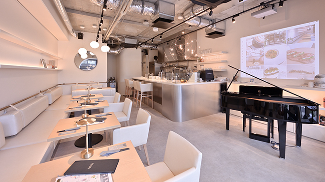 Cafe & wine bar Noble One - メイン写真: