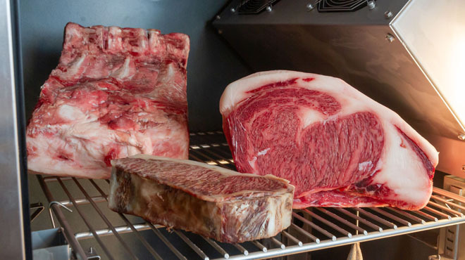 肉割烹 無膳福助 - 料理写真:熟成肉