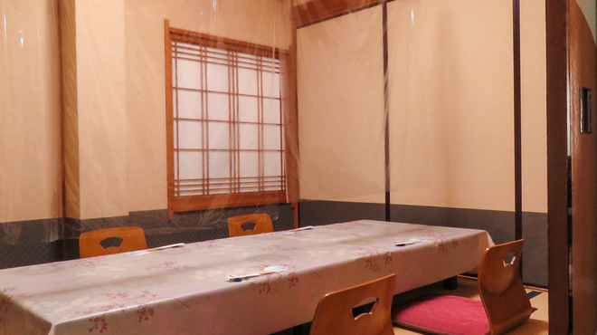 Kappou Kojima - 内観写真:完全個室の御座敷