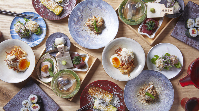 小皿のまぐろとさば。 - 料理写真: