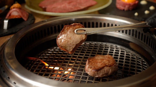 Yakiniku Resutoran Roinzu - メイン写真: