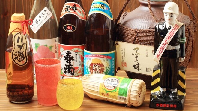 沖縄料理と島酒 星屑亭 - メイン写真: