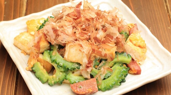 沖縄料理と島酒 星屑亭 - メイン写真: