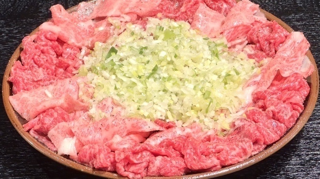 Yotsuya sanchoume taishuu yakiniku bouin boushoku - メイン写真: