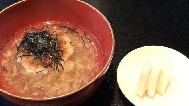 アシェット・ド・マコ - 料理写真:ご飯とお漬物