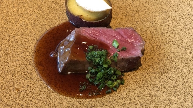 アシェット・ド・マコ - 料理写真:肉
