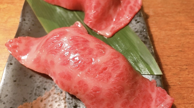 焼肉うしお 三軒茶屋 本店 - メイン写真: