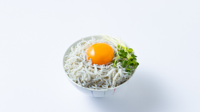 金沢濃厚煮干豚骨 伊乃心 - 料理写真:駿河湾産しらすご飯