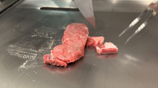 レストラン ロワール 鉄板焼 - 料理写真:国産牛ロース 120g